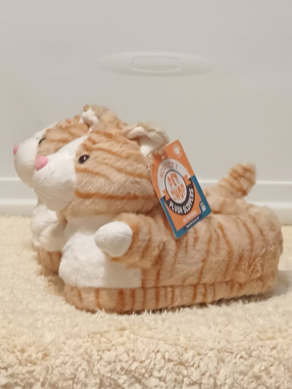 NWT ~ Petco 3-D Cat Fuzzy Slippers for Adults (Size: Medium, 7-8) - Picture 11 of 14
